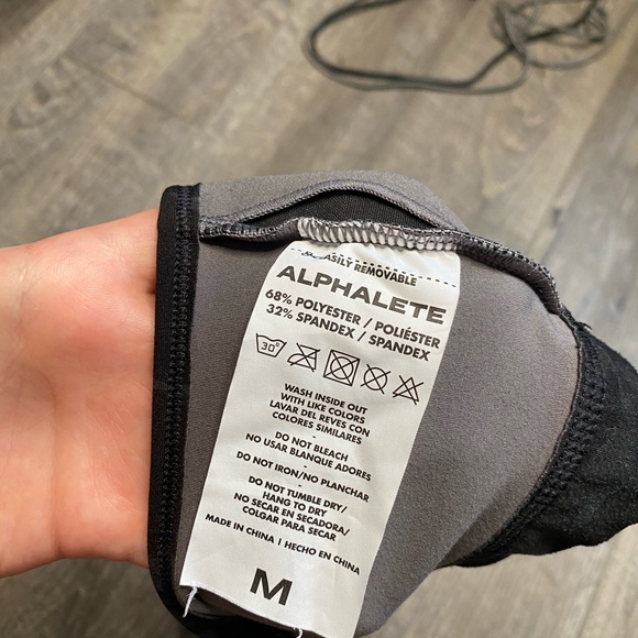 Alphalete surface wrap bra - Picture 3 of 3